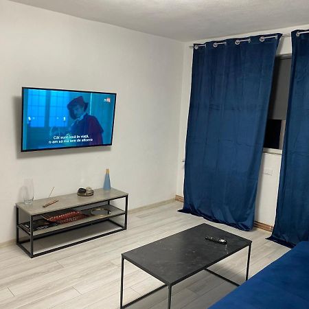 Black& White Apartment ブラショフ エクステリア 写真