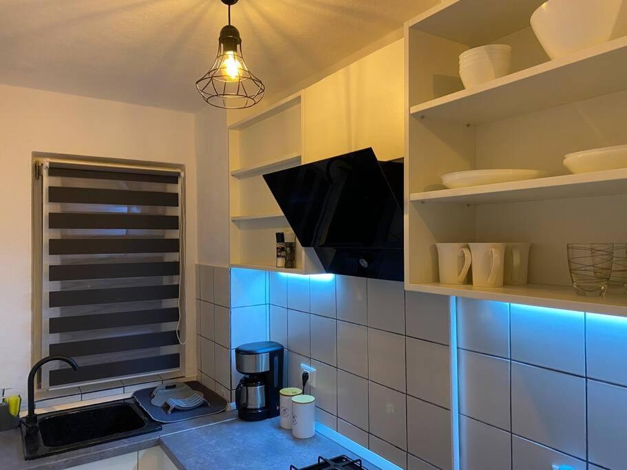 Black& White Apartment ブラショフ エクステリア 写真